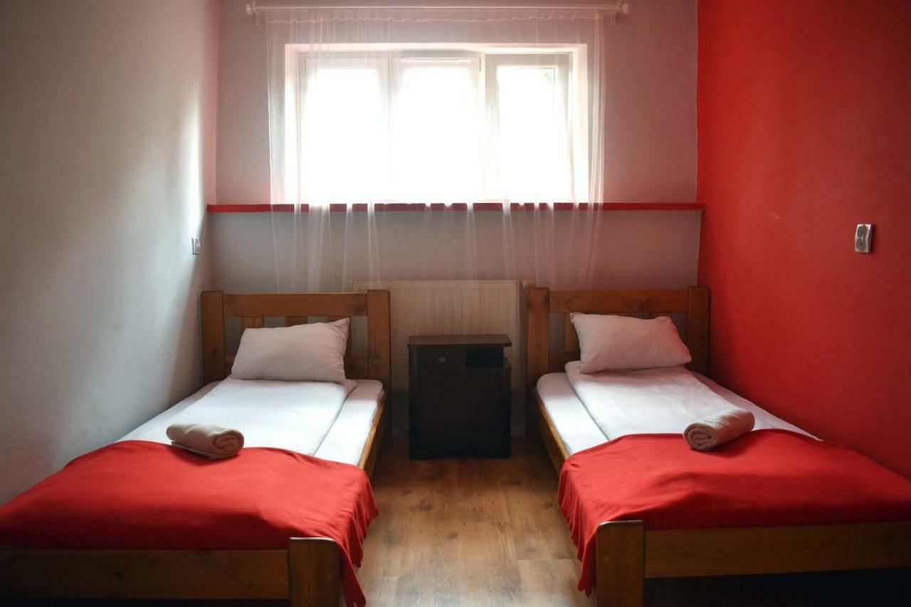 Good Bye Lenin Pub & Garden Hostel Krakow Luaran gambar