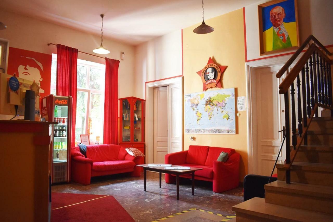 Good Bye Lenin Pub & Garden Hostel Krakow Luaran gambar