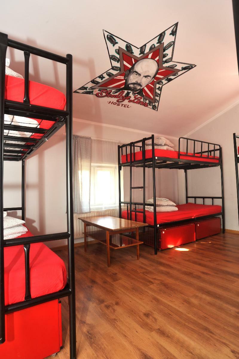 Good Bye Lenin Pub & Garden Hostel Krakow Luaran gambar
